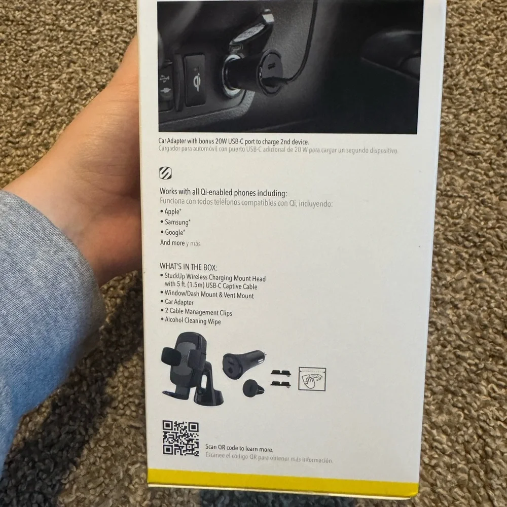 Apple Black Wireless Charging Phone Mount + MagSafe Charger